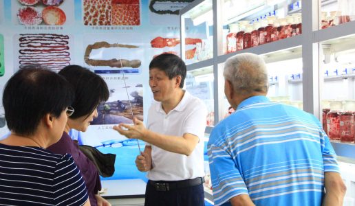 集大二支部召开支部生活会