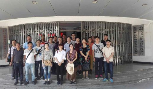 民盟翔安二支部《小嶝岛民宿发展的瓶颈与前景》课题组赴曾厝垵调研