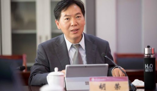 倾一腔热血，兴南强群学——记厦门大学社会与人类学院院长胡荣教授