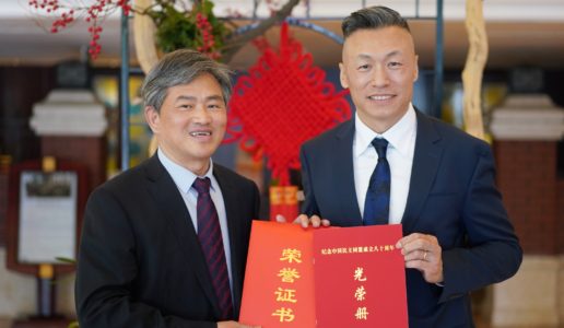 民盟福建省委会领导在厦亲切看望杰出盟员侯斌